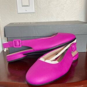 Ecco Pink Ballet Flats Glossy Finish